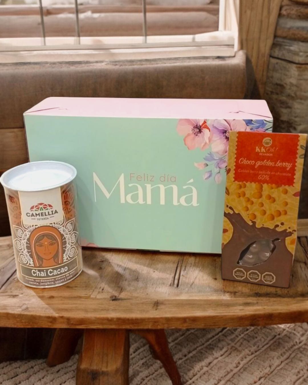 Caja con: Té Chai cacao + Golden berry bañado en chocolate 60%