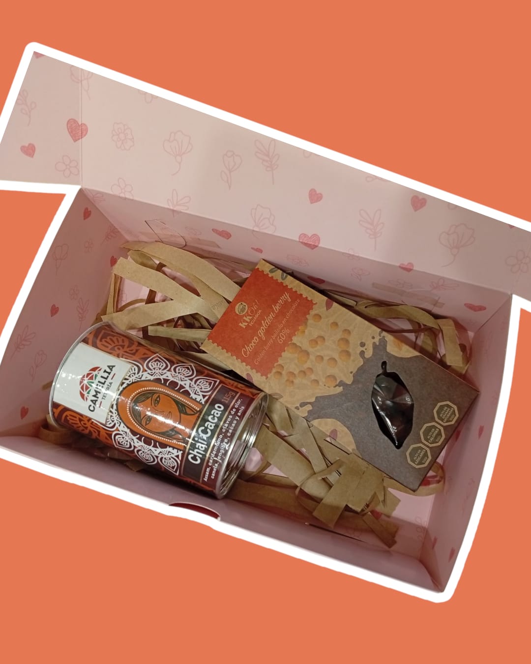 Caja con: Té Chai cacao + Golden berry bañado en chocolate 60%